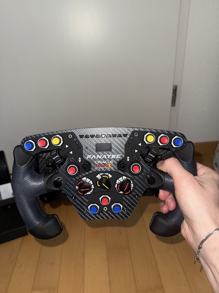 Fanatec Controller: Fanatec CSL DD Set limited Redbull edition – Usato da Obergerlafingen venduto da noa_cv5q 1