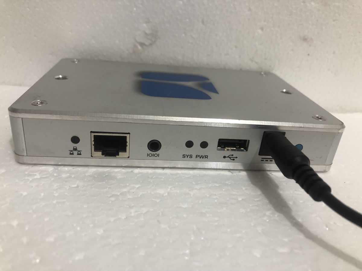 Multimediaplayer & Streamer: SpinetiX HMP200 - Lecteur multimédia HD – Gebraucht aus Biel-Bienne von alos07
