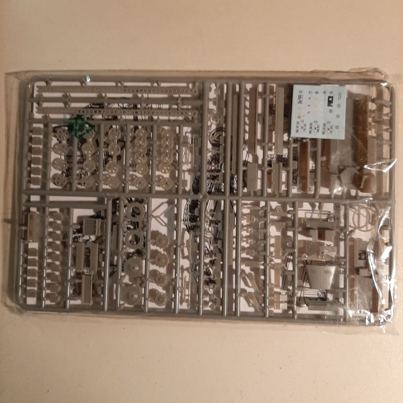 Modellbausätze & Standmodelle: 259 ... Sd.Kfz. 10 Demag D 7 ... MPK 07202 – Neu (gemäss Beschreibung) aus Bonstetten von Benibanny59 2