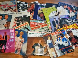 Lot de 26 disques 45 tours variété