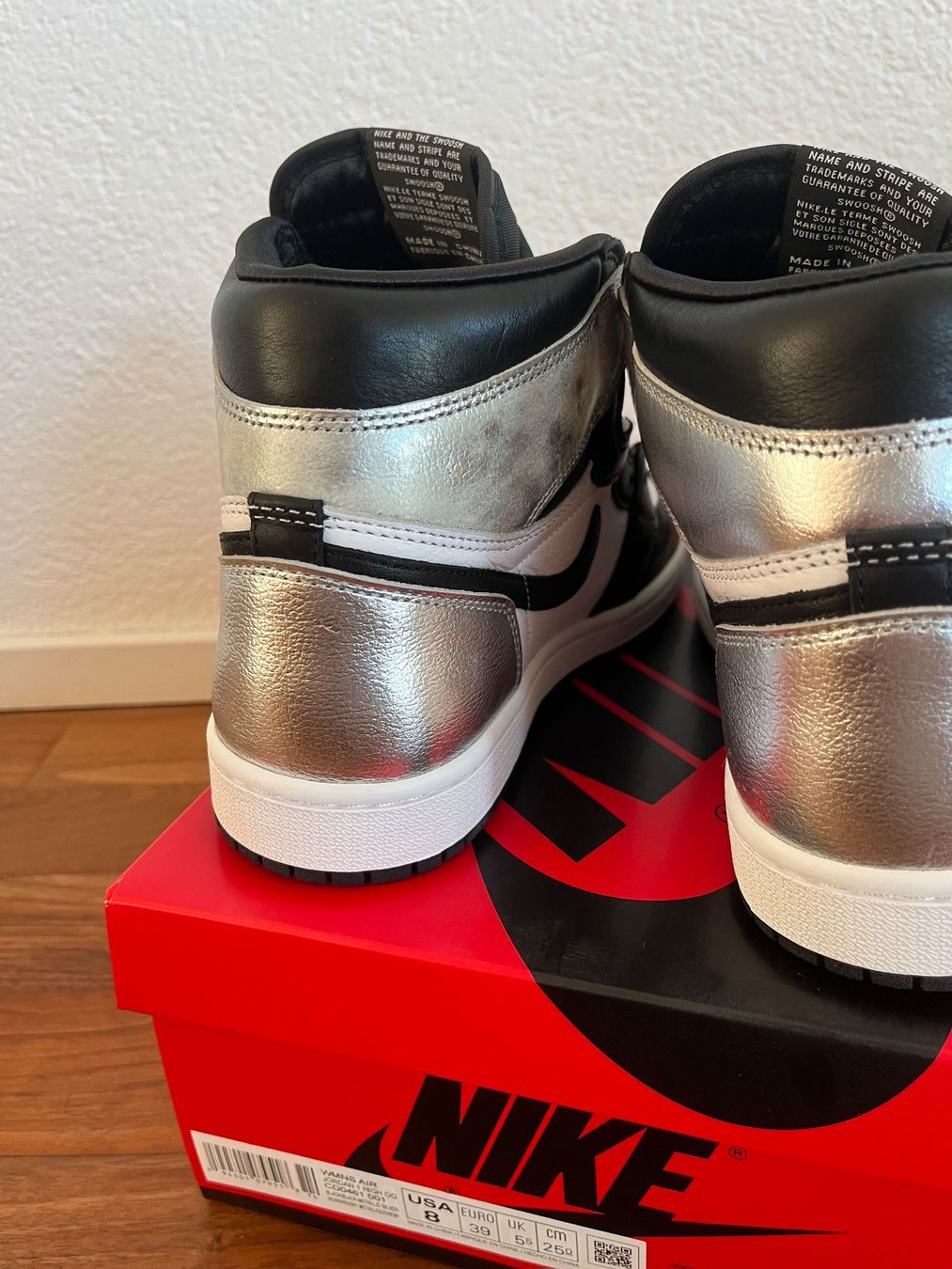 Scarpe da donna: Nike Air Jordan 1 Silver Toe Grösse 39 – Nuovo (secondo la descrizione) da Buochs venduto da n0.w0 4