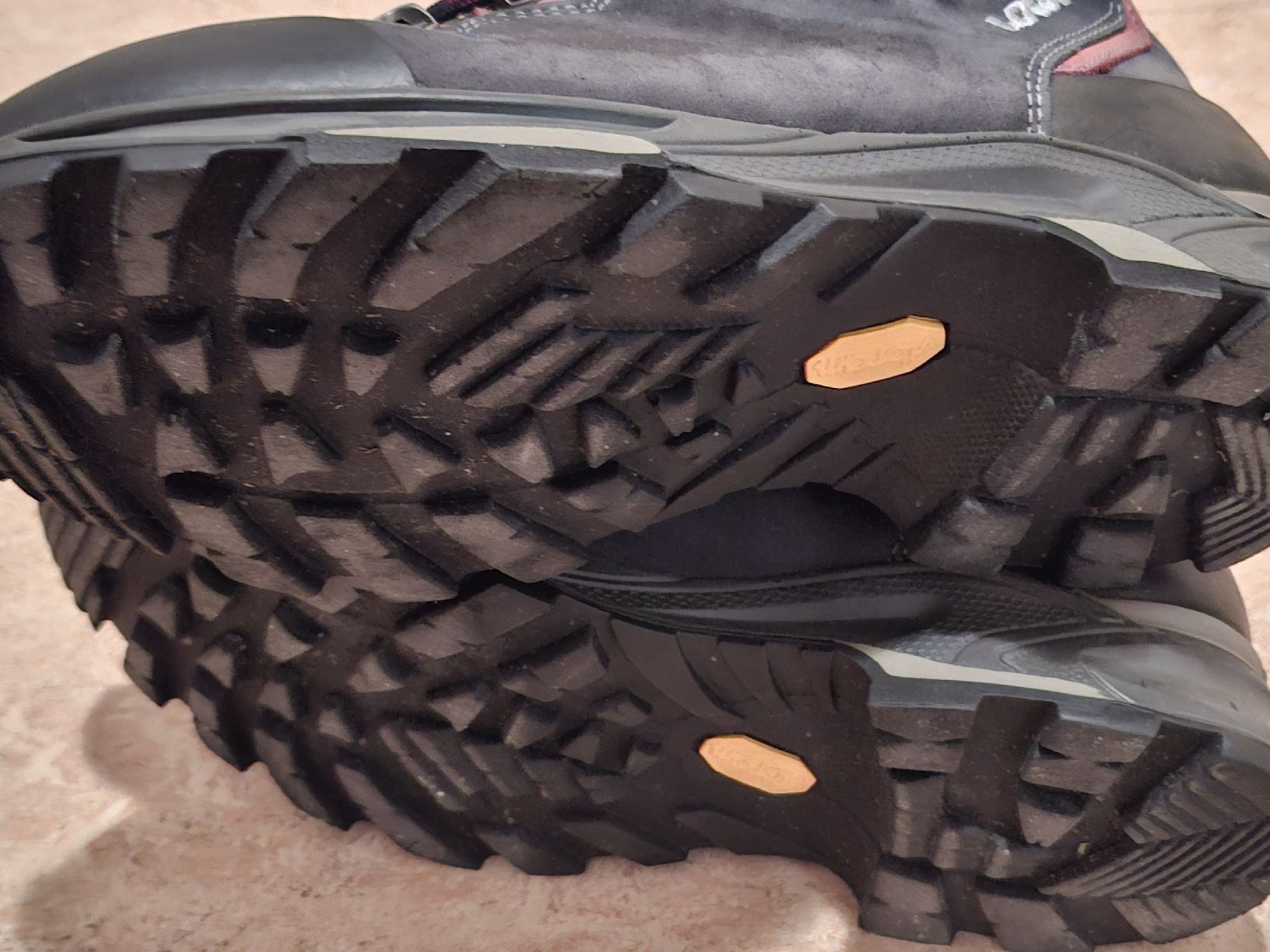 Lowa Chaussures femmes: Chaussures randonnée 39 – D'occasion à Ste-Croix par jaq_w9lq 2