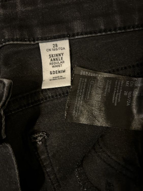 Jeans: Schwarze Jeans für Damen, Grösse: S – Usato da St Gallen venduto da kon_2nnp 1
