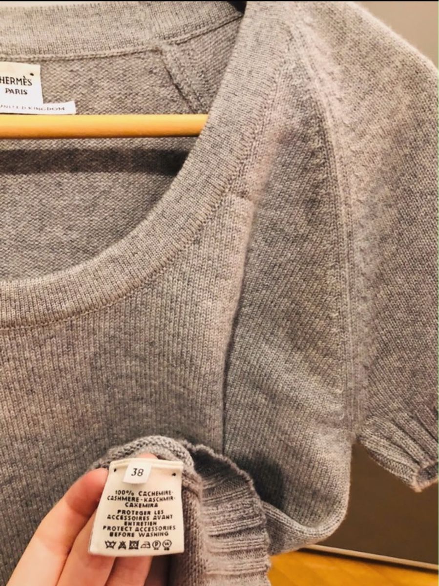 Hermès Maglioni & Felpe: Pull Hermès cachemire gris manches courtes taille 38 – Nuovo (secondo la descrizione) da Genève venduto da Lilimouss 1