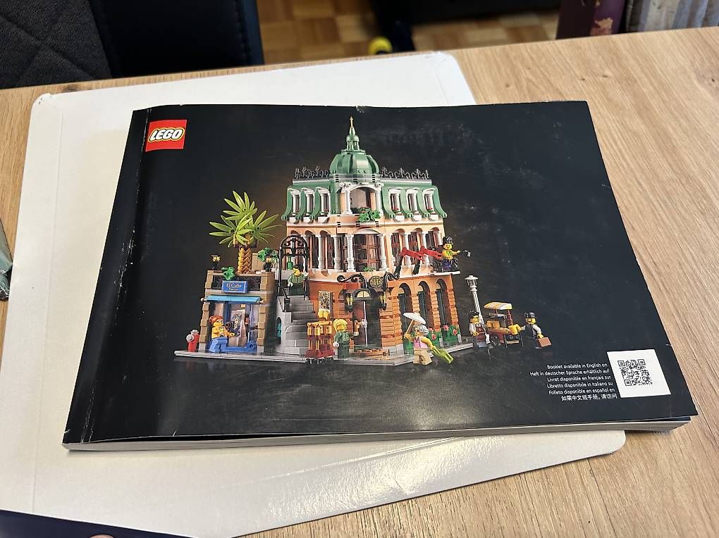 Kit di costruzioni: Lego 10297 Boutique Hotel – Usato da Berikon venduto da miss_t26 3