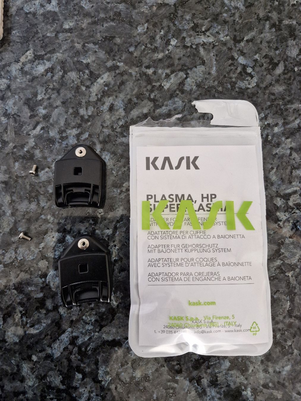 Protezione per viso e udito: Kask Helm Zubehör  – Nuovo (secondo la descrizione) da Rothenburg venduto da Emmii_96
