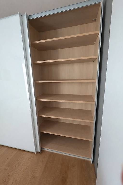 Armadi: STAUD Schwebetürenschrank Weiss – Usato da Oberrohrdorf venduto da Maege77 3