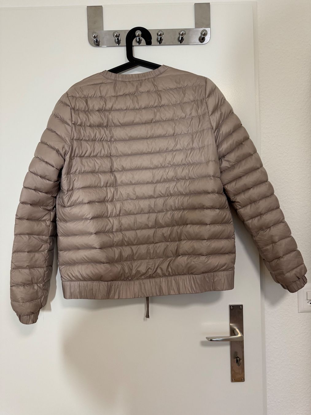 Navyboot Giacche: Navyboot Switzerland Down Jacket, Size L, Beige Colour – Usato da Winterthur venduto da zllop 3