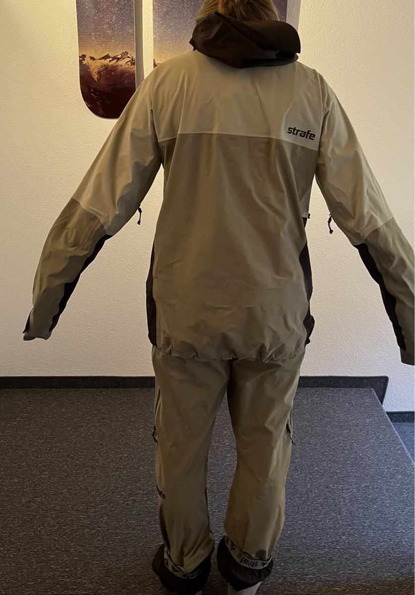 Lotti di vestiti: Strafe Skidress Damen S/M – Usato da Innertkirchen venduto da salmalo 5