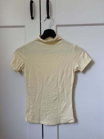 Gelbes T-Shirt mit Kragen Gr. S