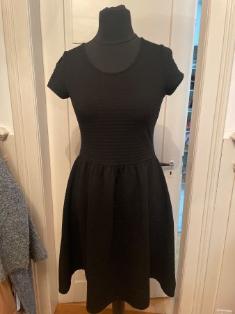 Schwarzes Kleid von La Redoute