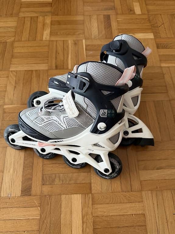 Pattini in linea & Pattini a rotelle: Inline Skates Gr. 32-35 von Decathlon – Usato da Meilen venduto da cambie
