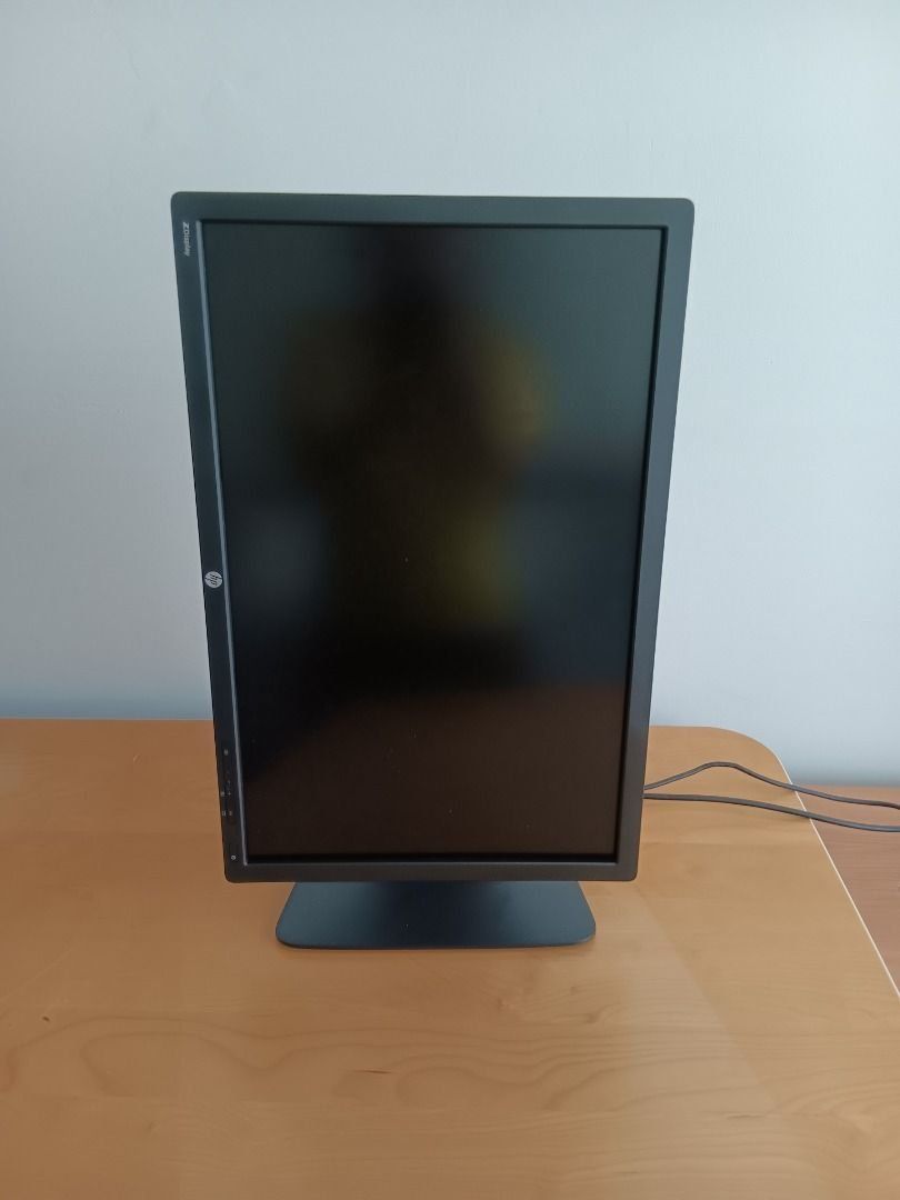 Hewlett Packard Monitor: Écran HP Z24i 24 pouces – Usato da Givisiez venduto da ch.ch. 1