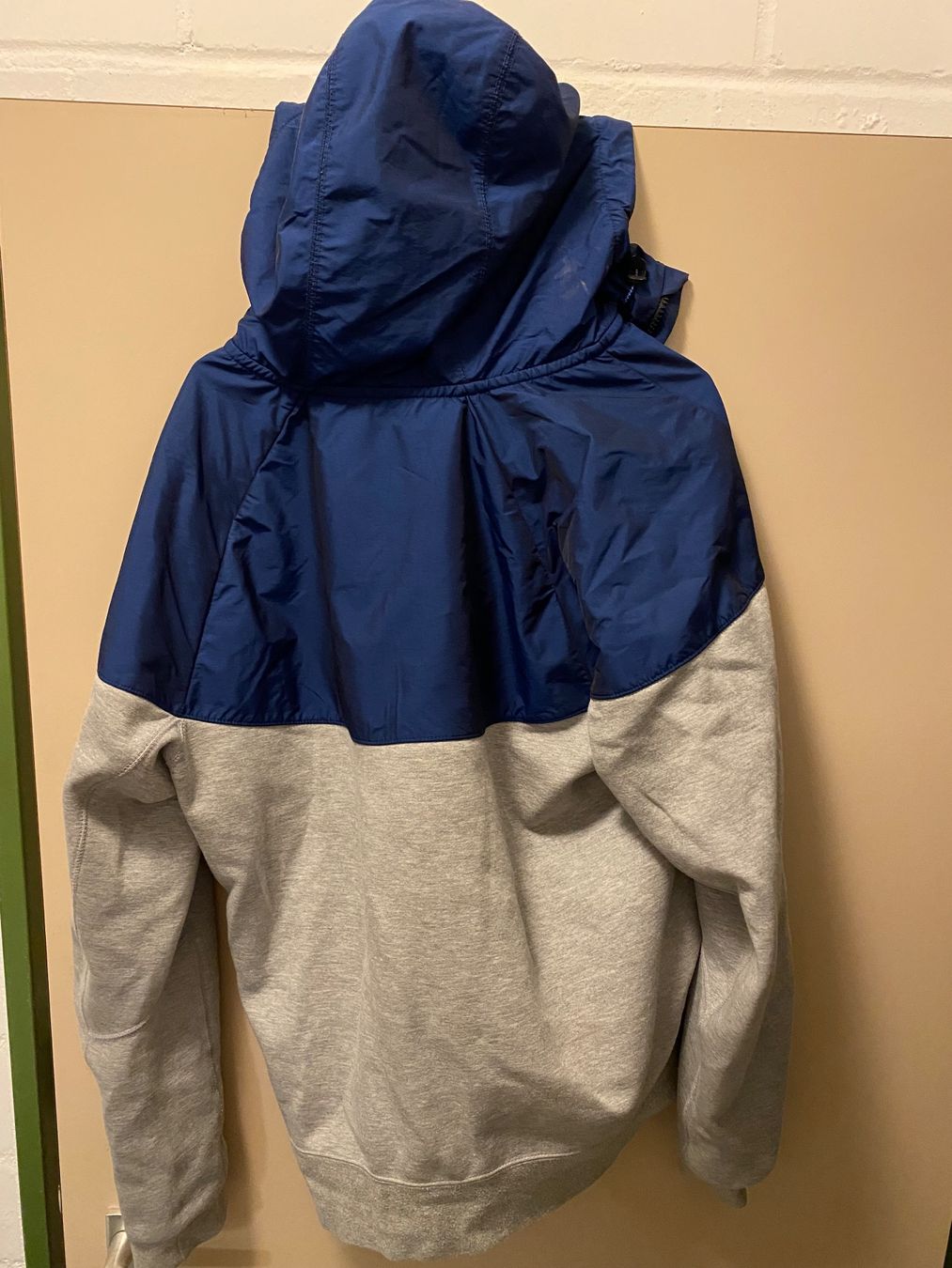 FCZ Maglioni & Felpe: FCZ NIKE Hoodie, Gr.L – Usato da Greifensee venduto da Chris286 1