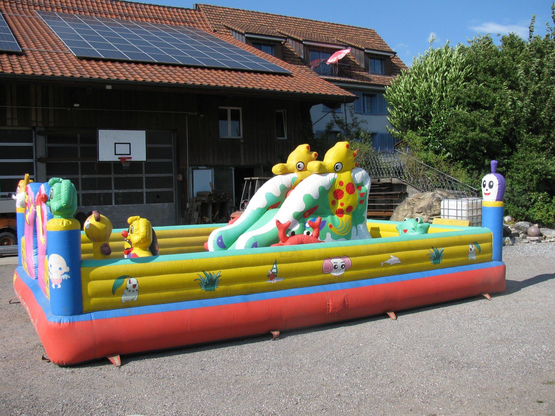 Tappeto da gioco: Hüpfburg – Usato da Wagerswil venduto da Cat024 4