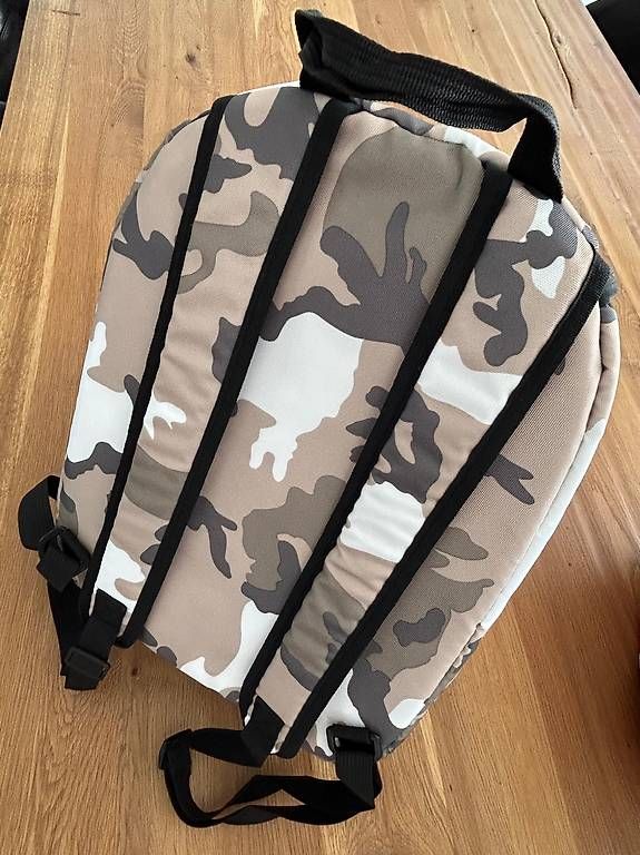 Sonstiges Fahrzeugzubehör: Rucksack für Motorradhelm – Gebraucht aus Matzingen von cocco05 3