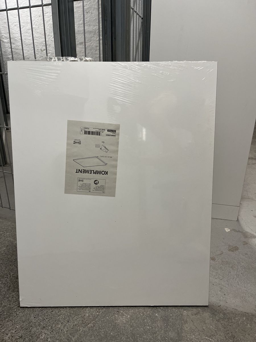 Ikea Armoires: Komplement PAX Element Boden – Neuf avec emballage d'origine à Zürich par jul_5zhf