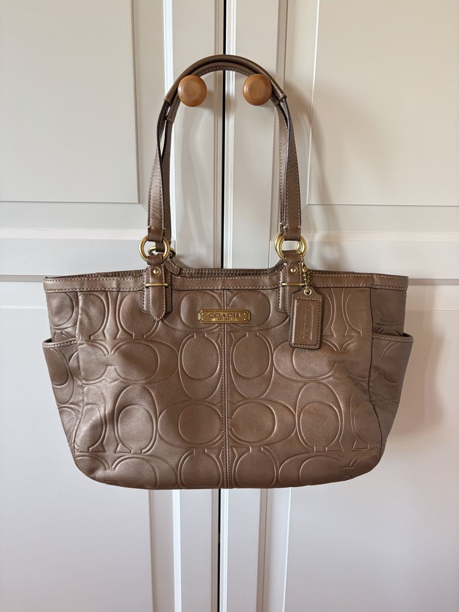 Coach Borse da donna: Coach Elegant Leather Shoulder Bag – Usato da St.Josefen venduto da lop_lh8d 1