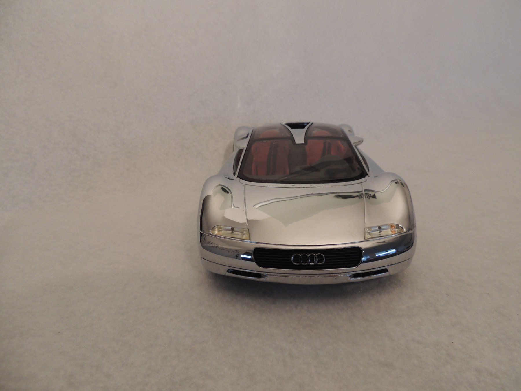 Audi Voitures modèles: Audi Avus Quattro W12 – D'occasion à Huttwil par Secondtrain 3