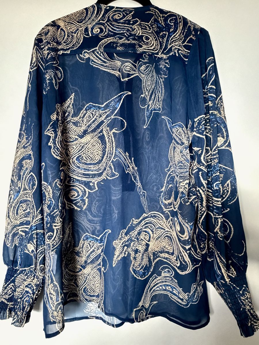 Blusen: Damen Bluse blau gemustert - neu – Neu (gemäss Beschreibung) aus Zug von jan_n75h 2