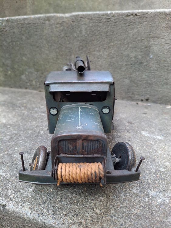 Jouets: Antiker Blech LKW mit Kanone, Vintage Spielzeugauto – D'occasion à Horriwil par TOKYONIGHTS 3