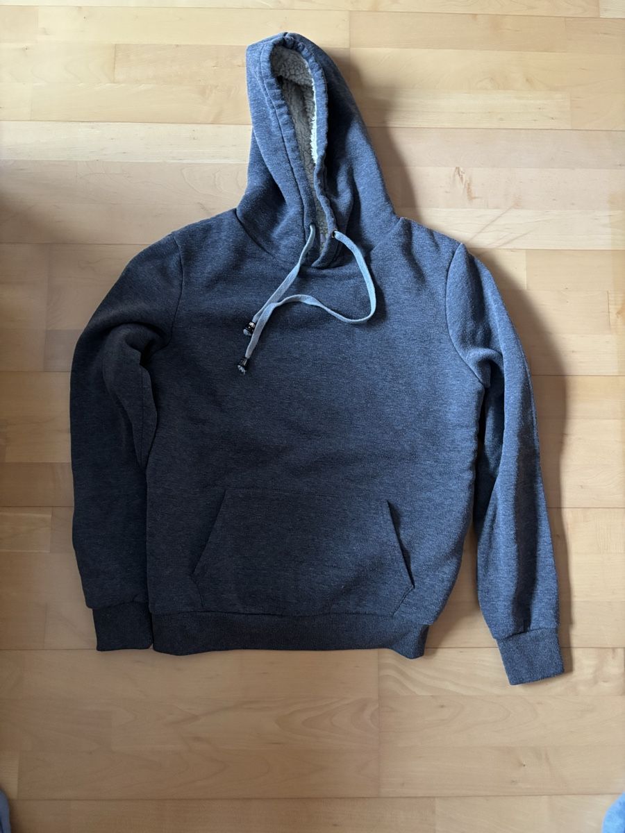 Maglioni & Felpe: Kapuzen Pulli L – Usato da Kesswil venduto da Branca-01 2