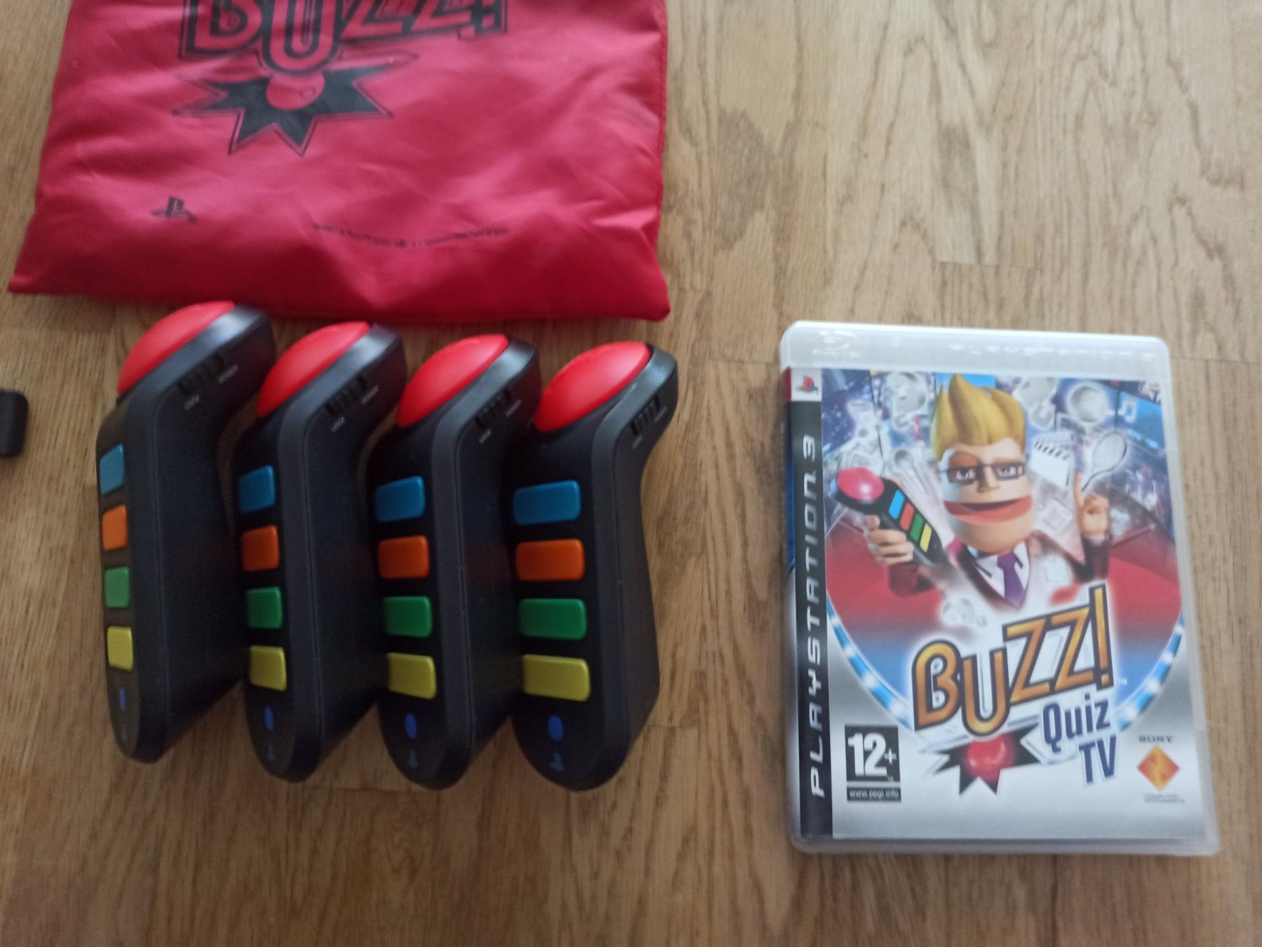 Sony Jeux: Buzz! Quiz TV PS3 Set + 4 Wireless Buzzer & Dongle PS3 TOP – D'occasion à Oberweningen par mar_87mx 1