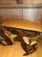 Vintage Schultisch & 2 Stühle aus Holz