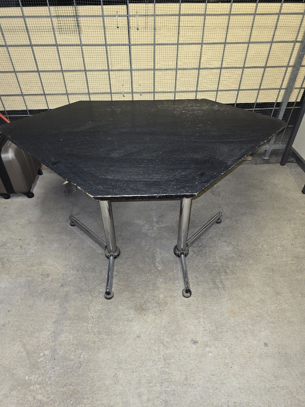 Tables: Bürotisch  – D'occasion à Niedergösgen par angelac