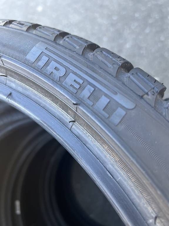 Sonstiges Schreiben & Zeichnen: 235/35/19 Pirelli Winterreifen  – Gebraucht aus Frasnacht von nobloff 3