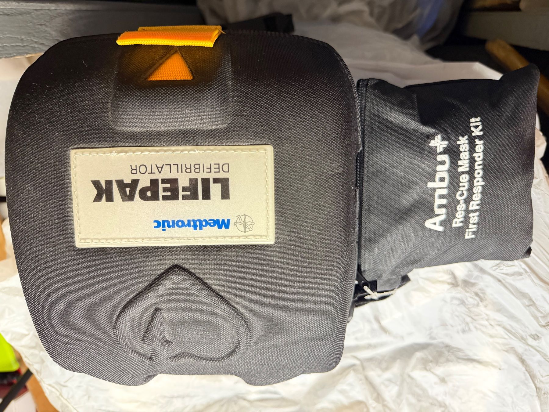 Attrezzature mediche: Lifepak – Nuovo (secondo la descrizione) da Biel/Bienne venduto da bah_nwz6 1