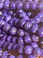 Strang dyed charoite Kugeln / stone beads 4 mm