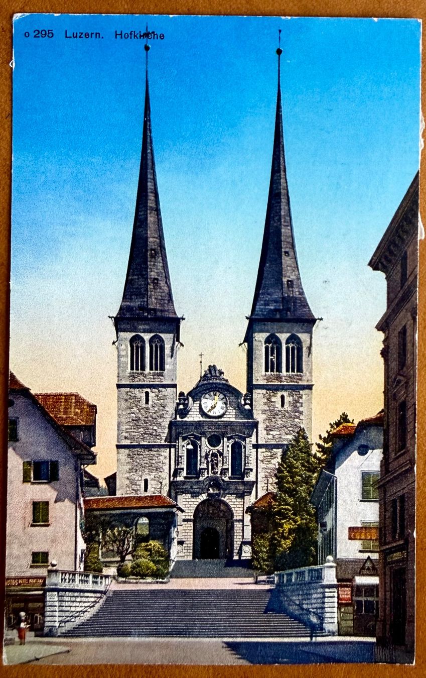Cartoline postali: Luzern - Hofkirche 1947 – Usato da Lutry venduto da Ediego