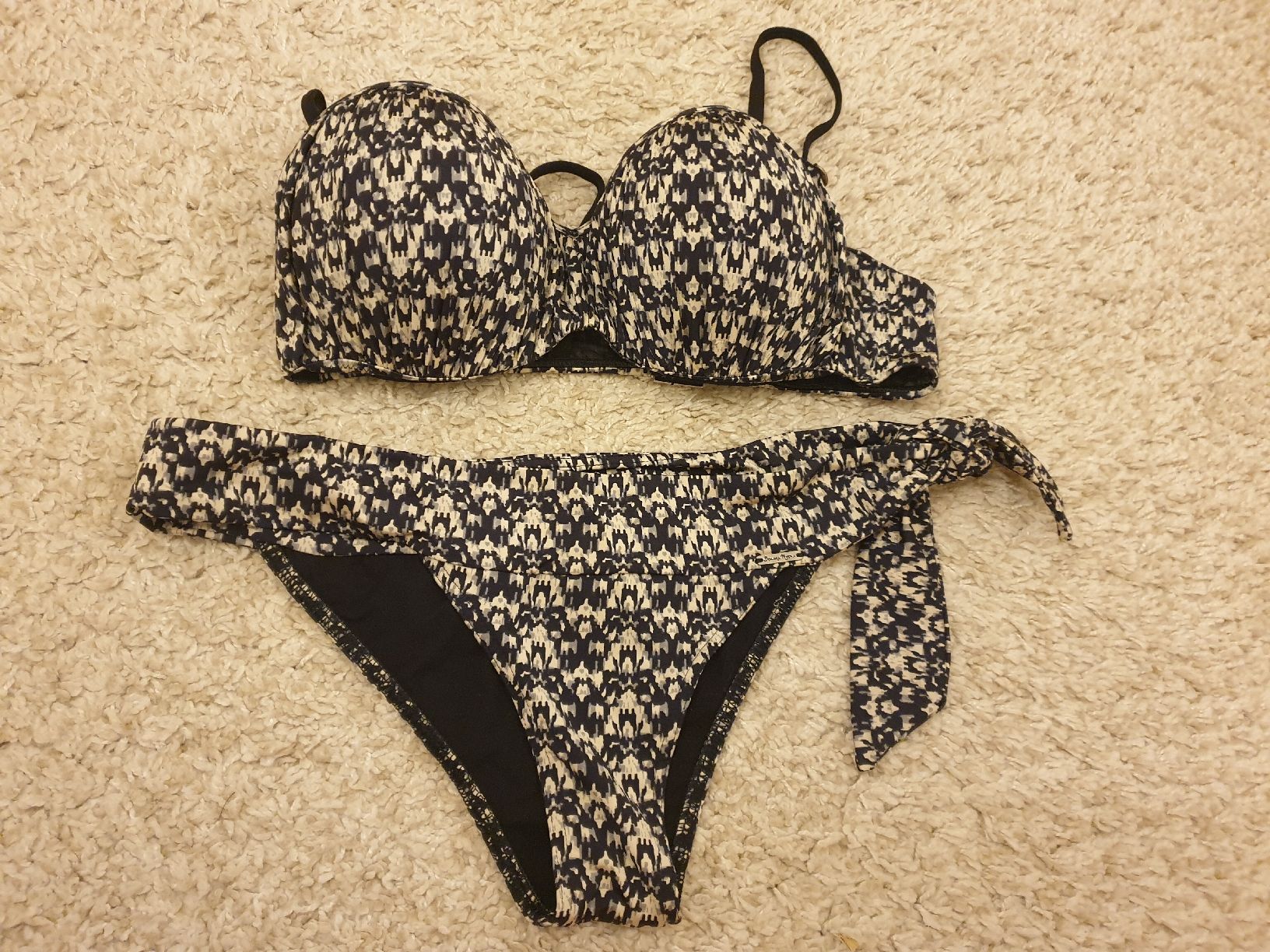 Maillots de bain & Bikinis: Bikini, 40/C, excellent état – D'occasion à Neuchâtel par Verenas12