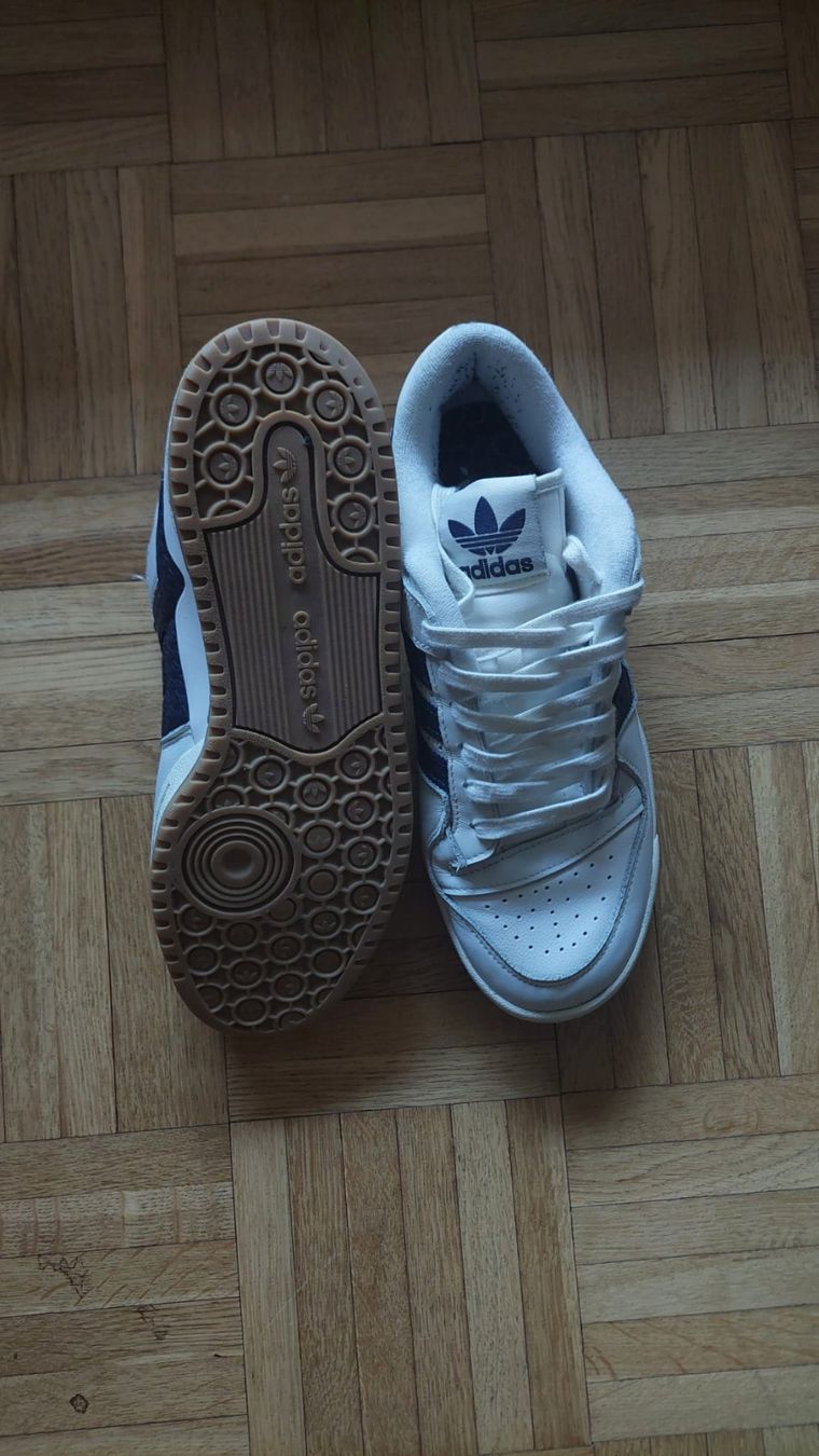 Adidas Chaussures hommes: Adidas UNISEX – D'occasion à Schlieren par remixx 1