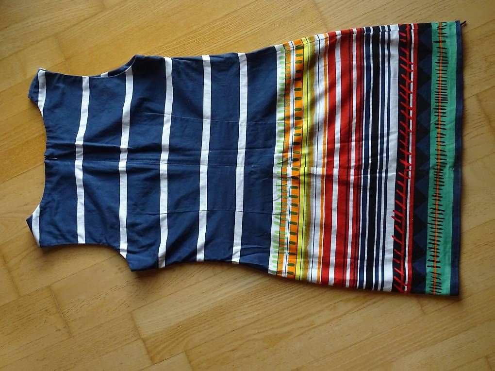 Desigual Robes: Desigual Kleid – D'occasion à Niederbipp par PiaZ01 2