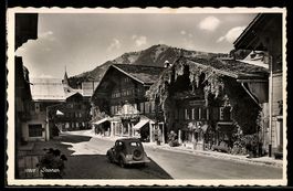 AK Saanen, auf der Straße im Ort