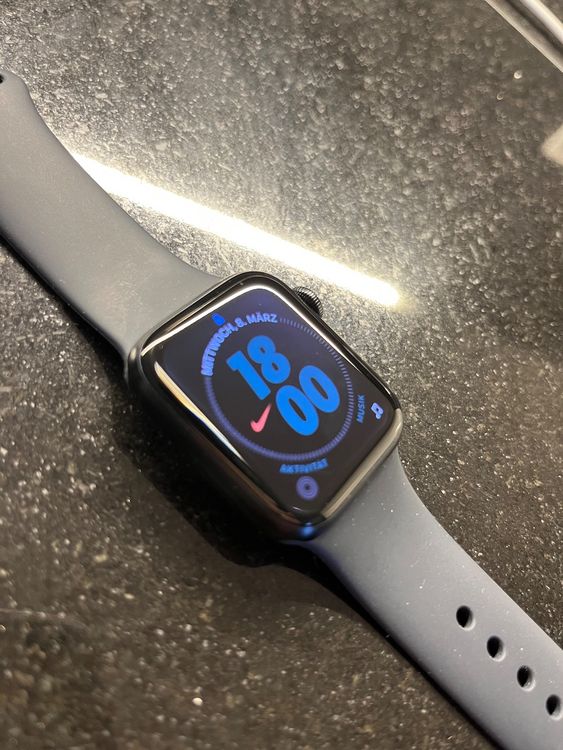 Apple Watch SE 2022 40mm | Kaufen auf Ricardo