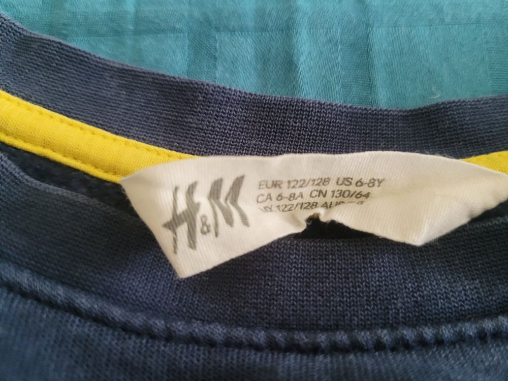 Maglioni & Felpe: Pull - H&M - Pikachu - 128 – Usato da Zürich venduto da heldc 1