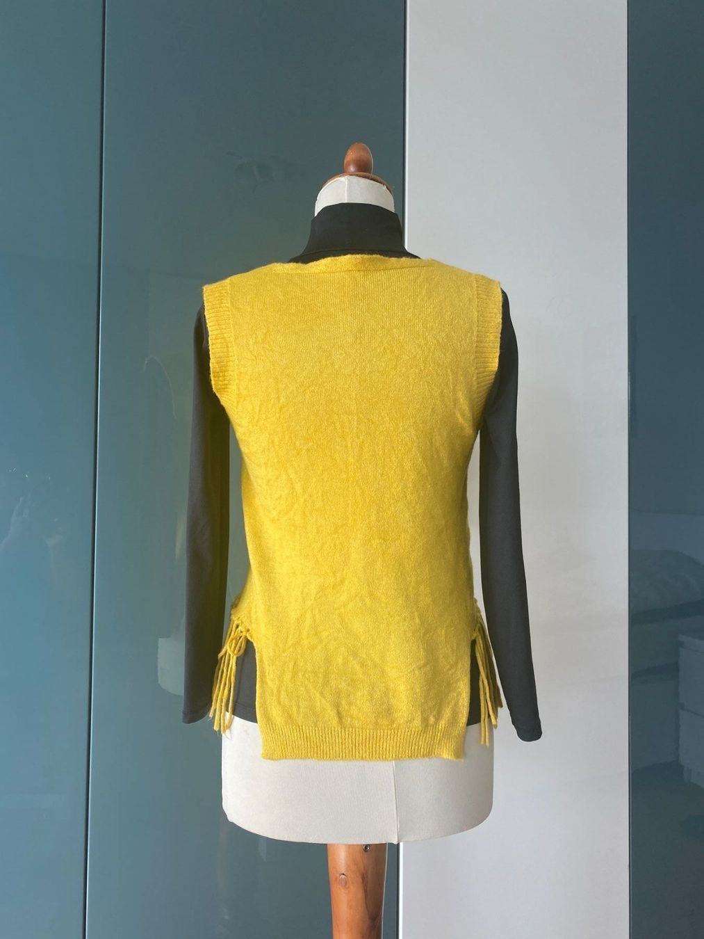 Maglioni & Felpe: Gelber Strickpullover Einheitsgröße – Usato da Dübendorf venduto da Levintreyer 2
