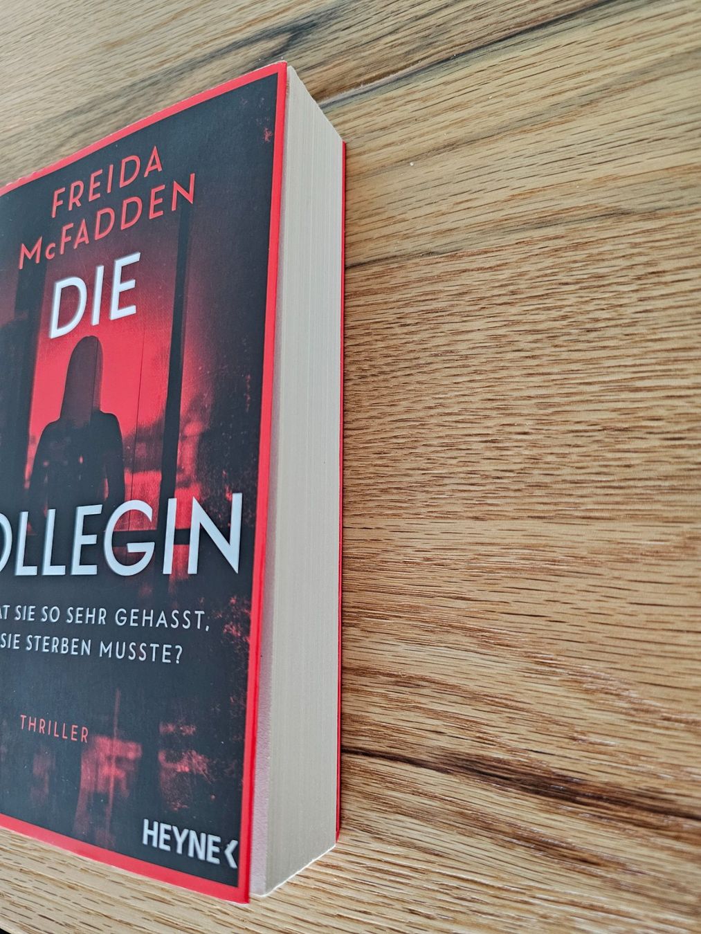 Livres: Die Kollegin von Freida Mcfadden – D'occasion à Zürich par fil82 1