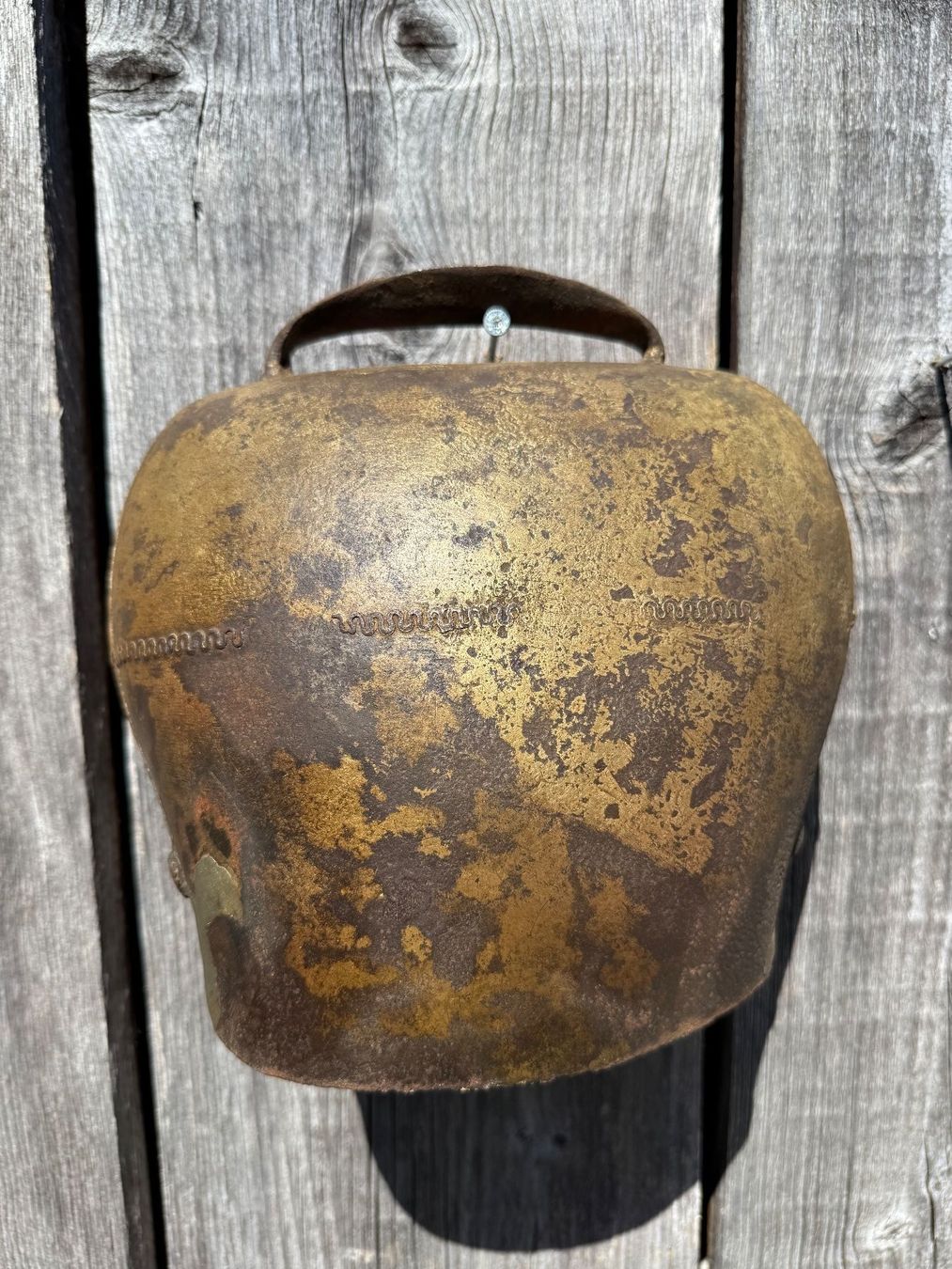 Glocken & Treicheln: Schöne Glocke ohne Riemen – Gebraucht aus Sargans von foxtrading 1