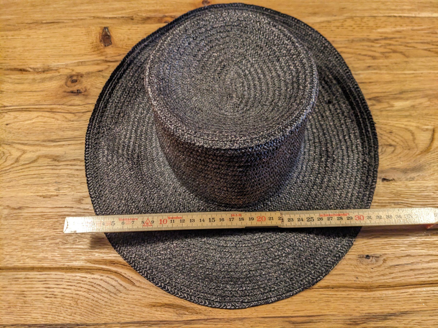 Copricapi, berretti & cappellini: schwarzer Hut – Usato da Basel venduto da labaffe01 2