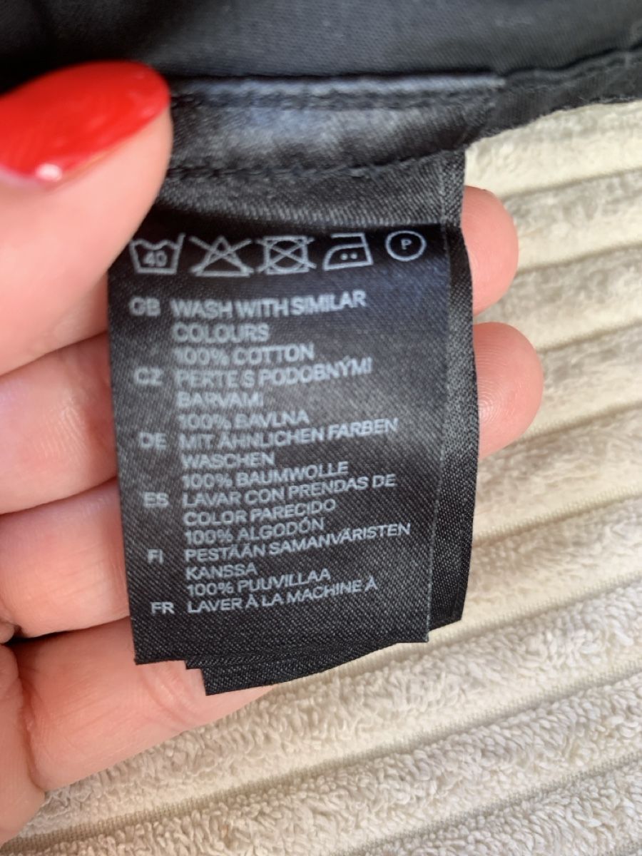 H&M Camicie: Chemise noire H&M  – Usato da Prangins venduto da val_2c72 3