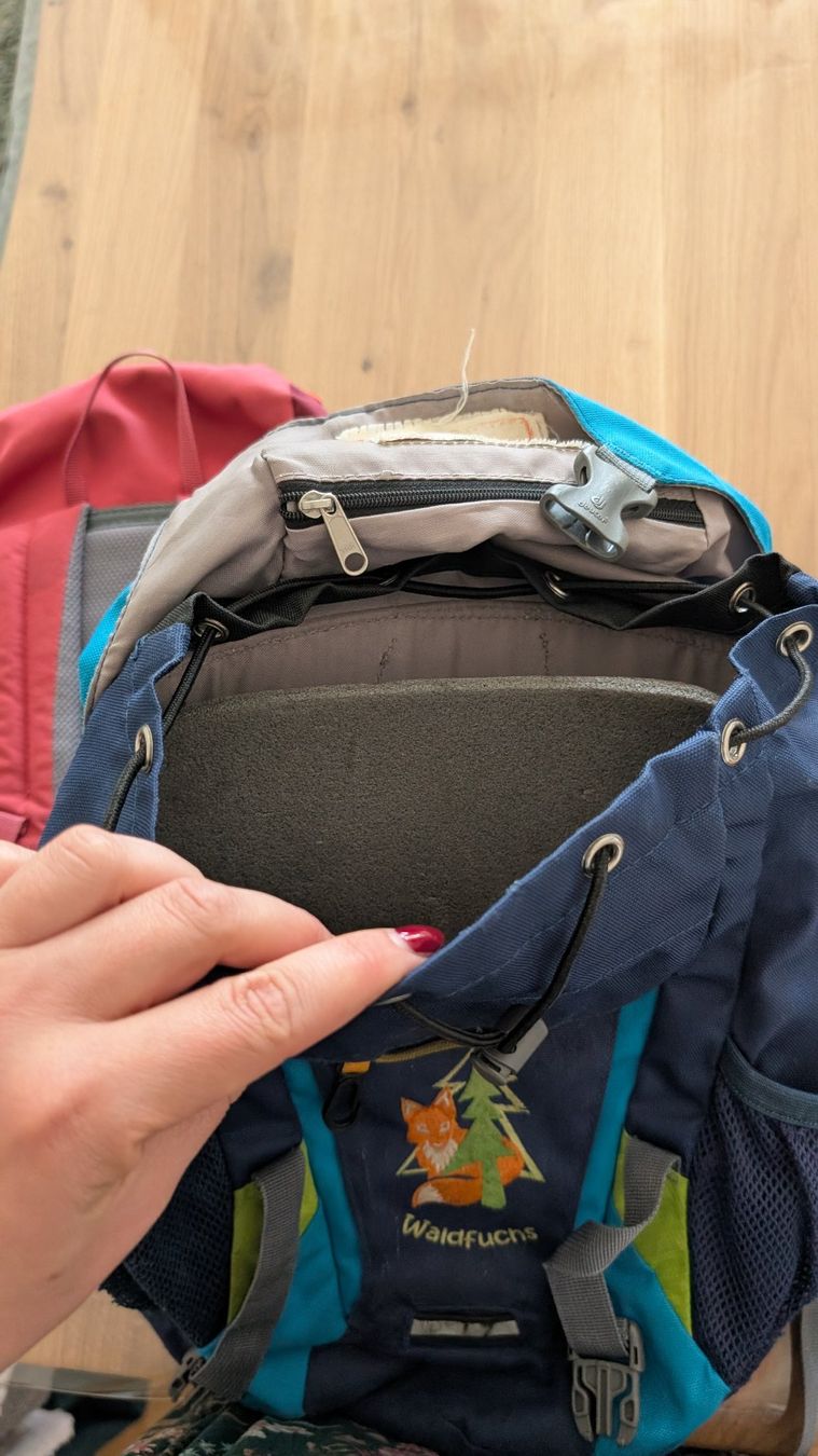 Deuter Borse & Zaini: Kinder Rucksack Deuter Waldfuchs – Usato da Winkel venduto da AlinaAru 1