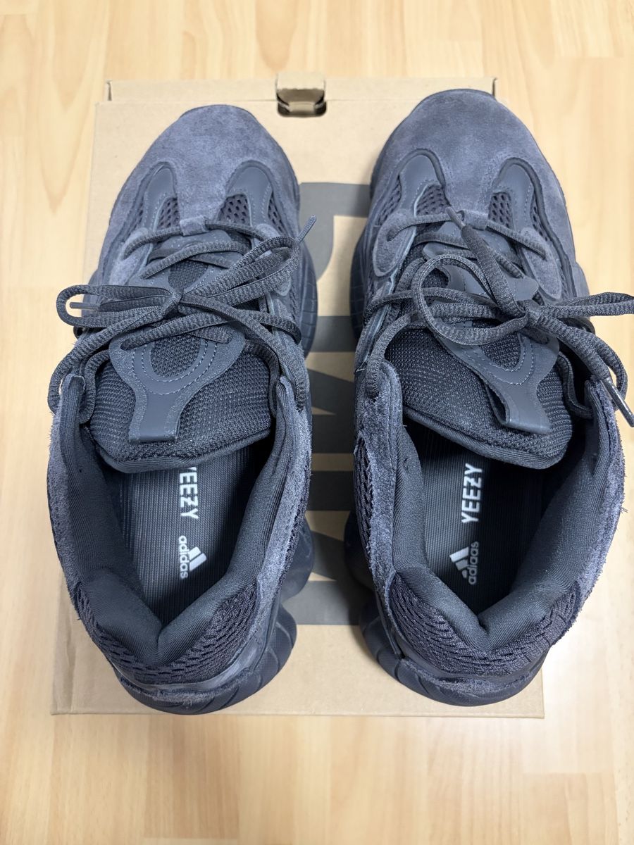 Adidas Scarpe da uomo: Yeezy 500 Utility Black, Size 44 – Nuovo (secondo la descrizione) da Weinfelden venduto da DTotheZ 1