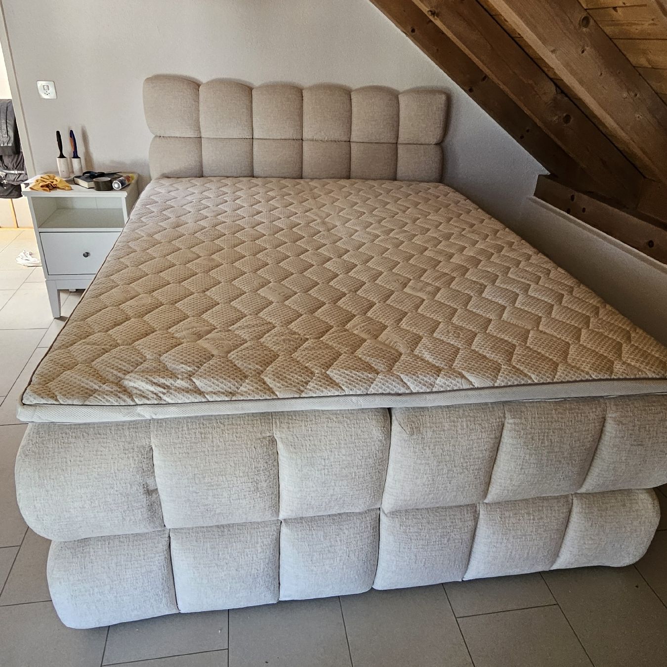 Lits: Boxspringbett Bubble 160x200cm mit Bettkasten beige – Neuf (Voir description) à Aarwangen par Slavica01 1