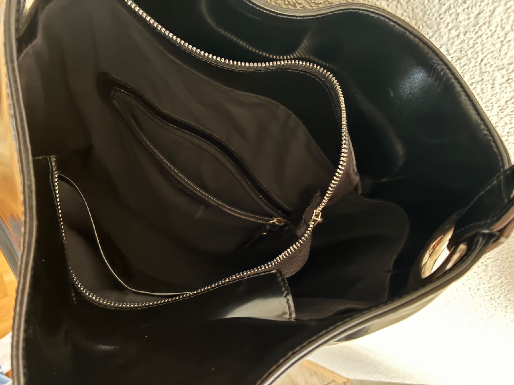 Navyboot Borse da donna: Navyboot Damen Handtasche schwarz Lacklederoptik – Usato da Baar venduto da Johan016 2