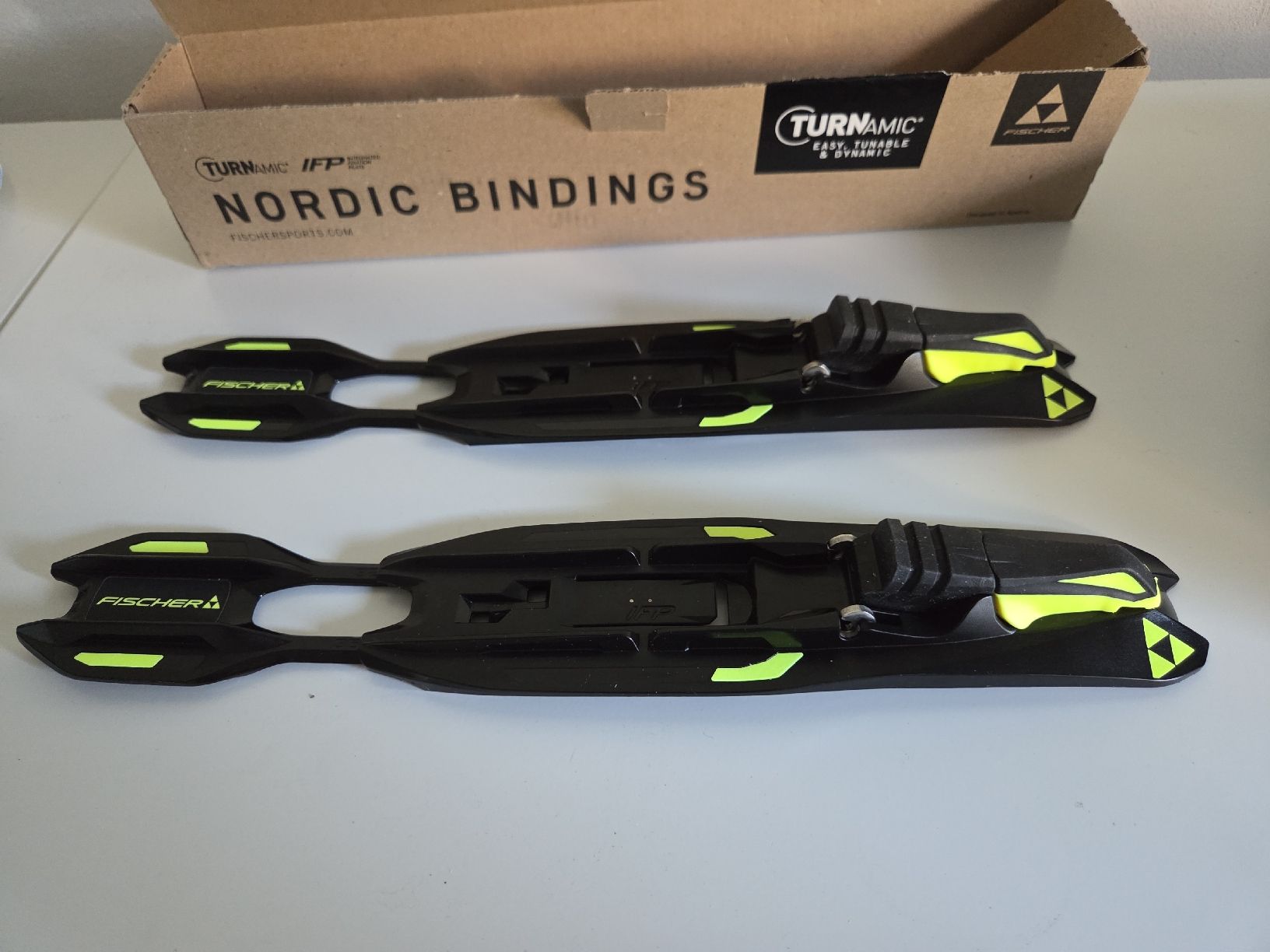 Fischer Attacchi: Fischer XC Binding Race JR Skate IFP – Nuovo e nell'imballaggio originale da Ammerzwil BE venduto da lachaise
