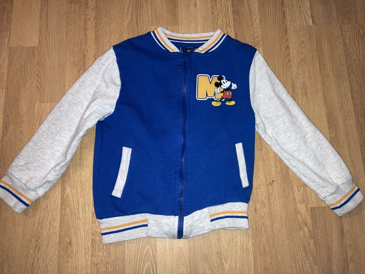 Giacche & Cappotti: Mickey Collegejacke Gr. 116 – Usato da Emmenbrücke venduto da JJ_89